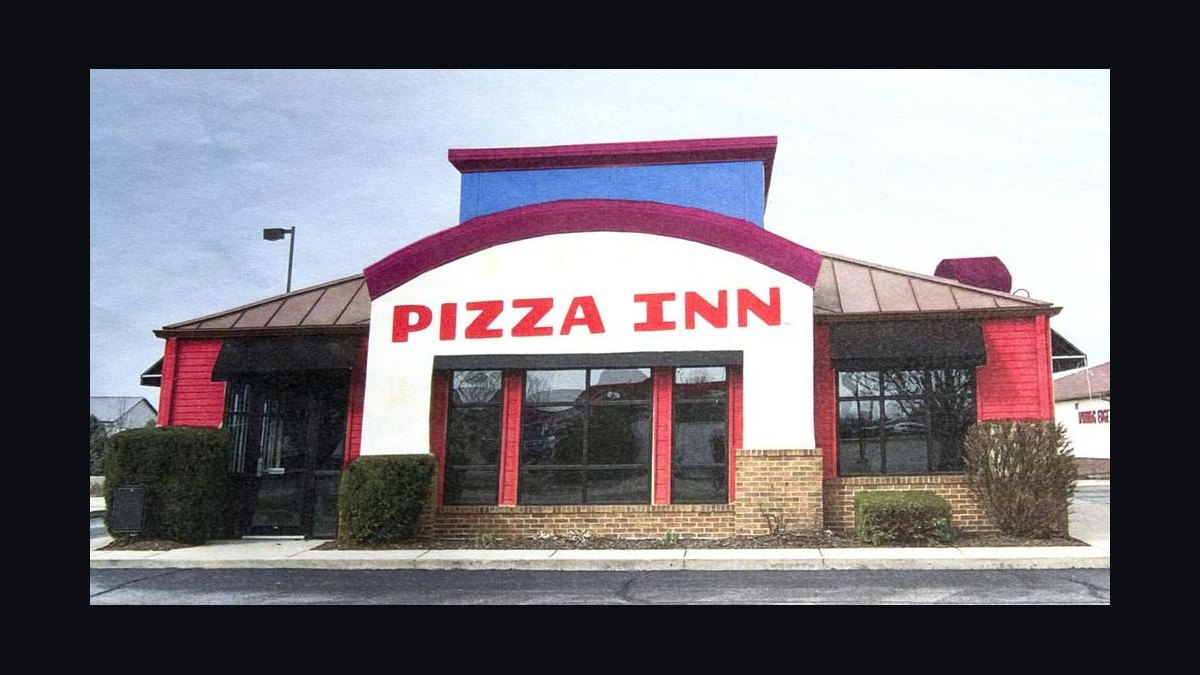 Should I open or buy a Pizza Inn franchise in 2027?