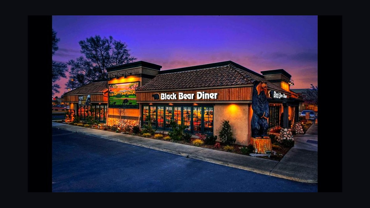 Should I open or buy a Black Bear Diner franchise in 2027 — figure 2