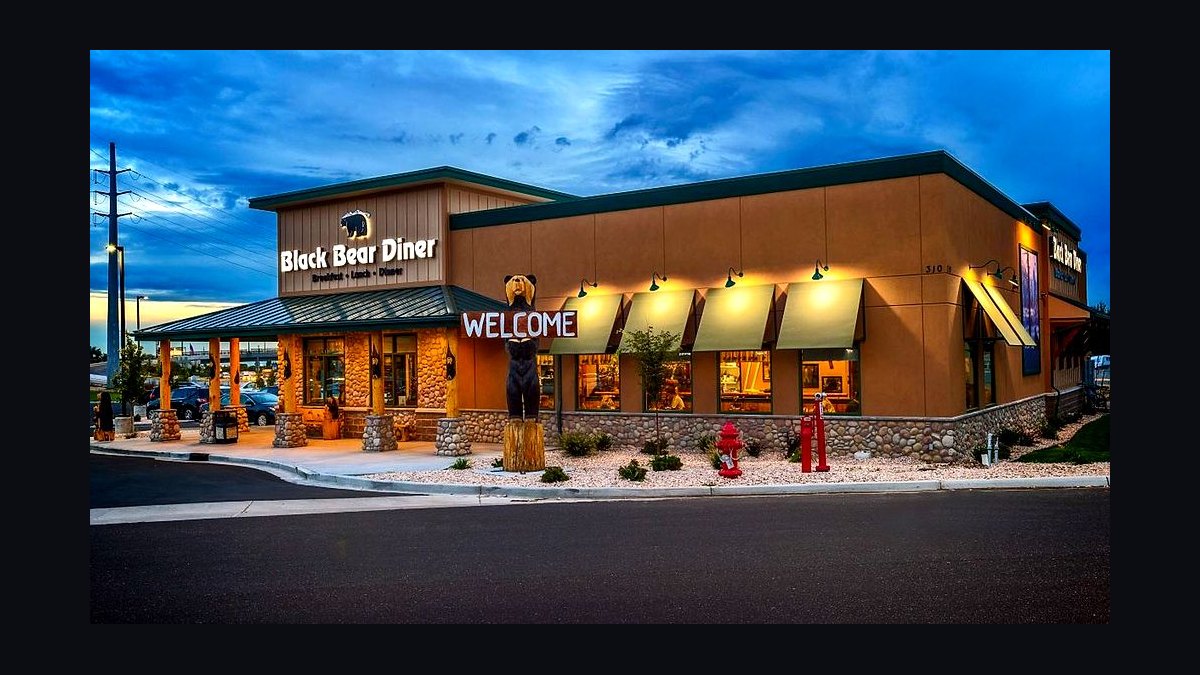 Should I open or buy a Black Bear Diner franchise in 2027?