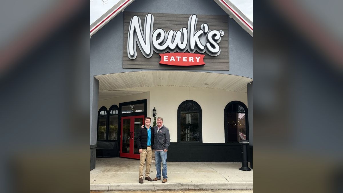 Should I open or buy a Newk's Eatery franchise in 2027 — figure 4