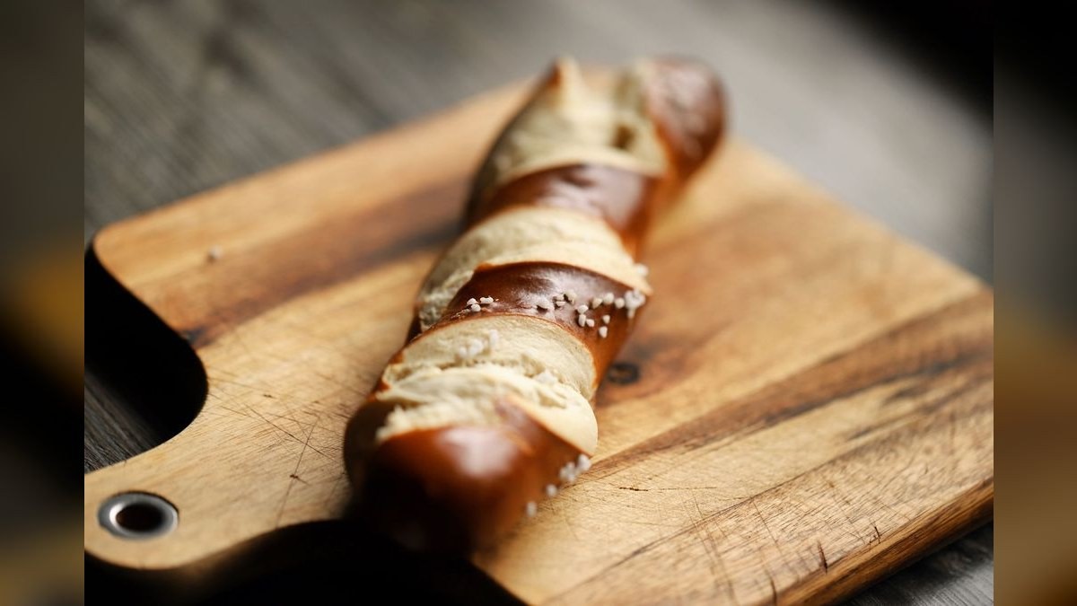 Should I open or buy a Philly Pretzel Factory franchise in 2027?