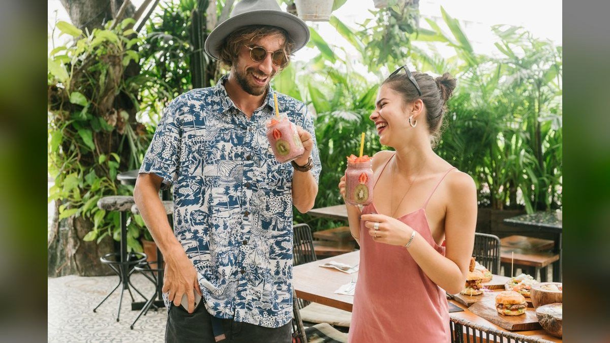 Should I open or buy a Tropical Smoothie Cafe alternative — Frutta Bowls — franchise in 2027?