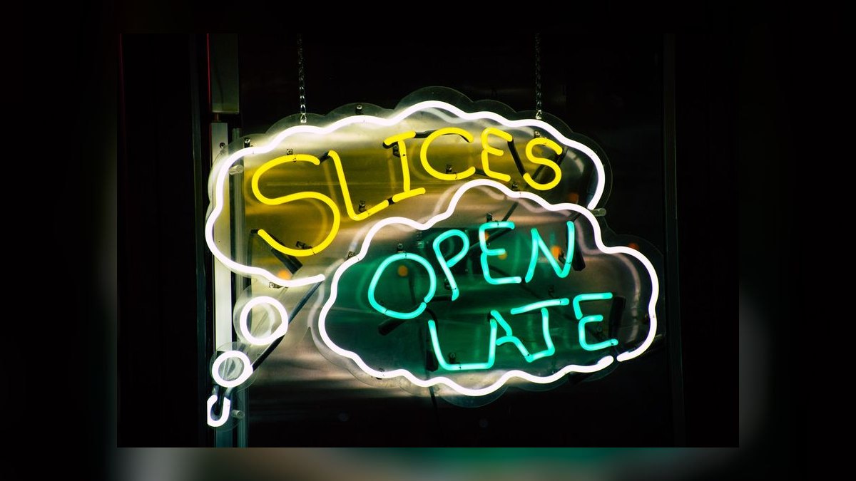 Should I open or buy an Arby's alternative — Roast House — franchise in 2027 — figure 10
