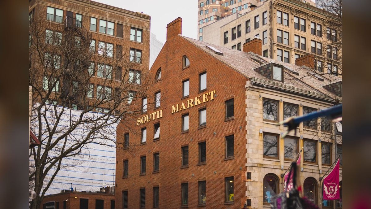 Should I open or buy a Boston Market (re-do) franchise in 2027?