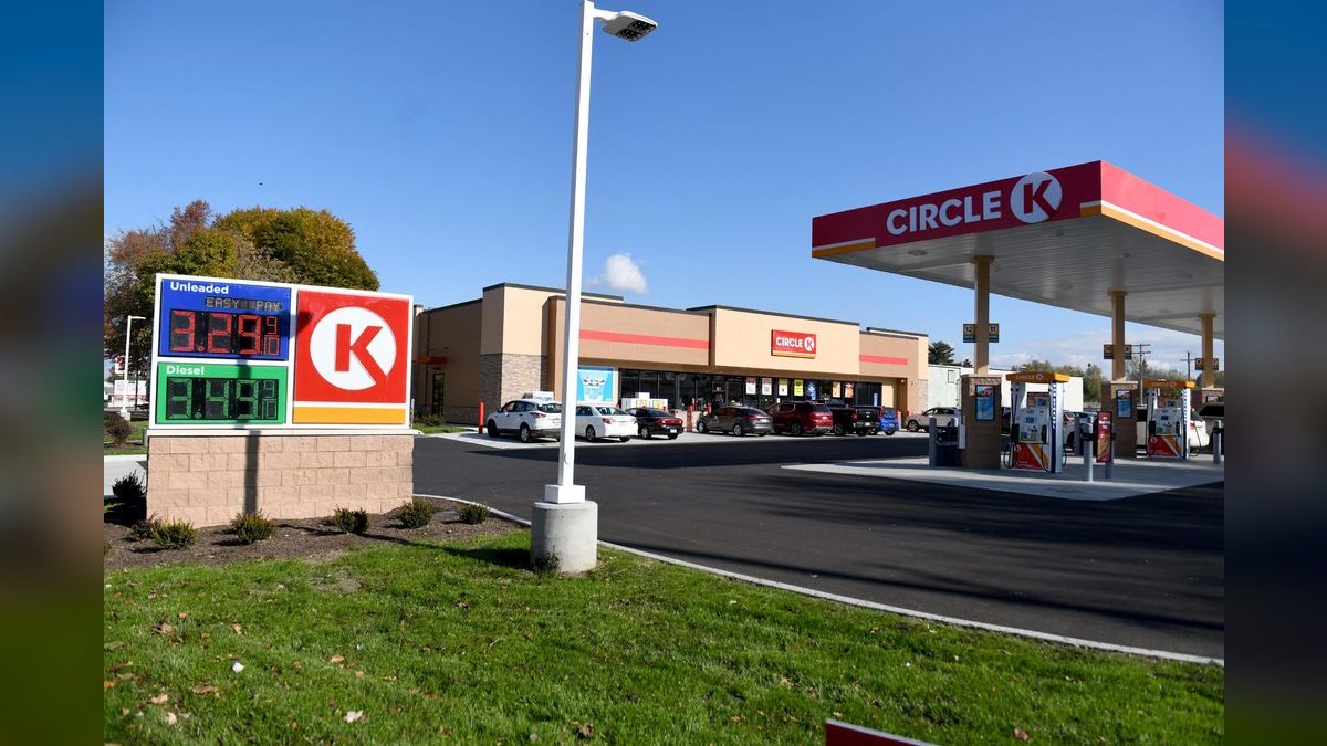 Should I open or buy a Circle K franchise in 2027?