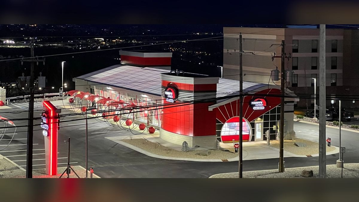 Should I open or buy a Tommy's Express Car Wash franchise in 2027 — figure 2