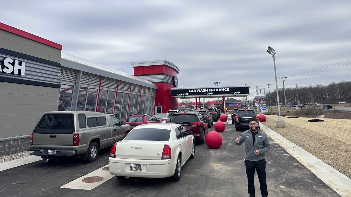 Should I open or buy a Tommy's Express Car Wash franchise in 2027 — figure 6