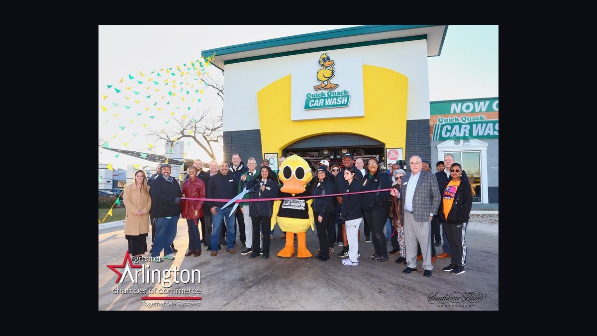 Should I open or buy a Quick Quack Car Wash franchise in 2027 — figure 8