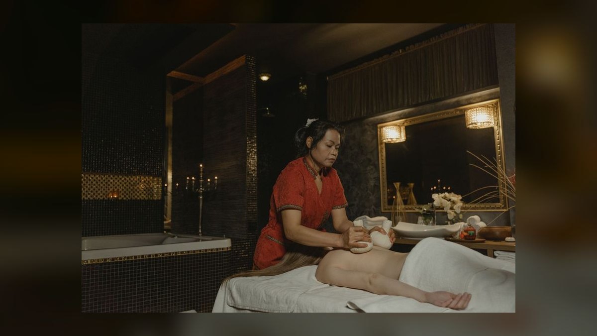 Should I open or buy an Elements Massage franchise in 2027 — figure 1