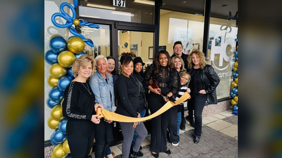 Should I open or buy a Hair Cuttery franchise in 2027 — figure 3
