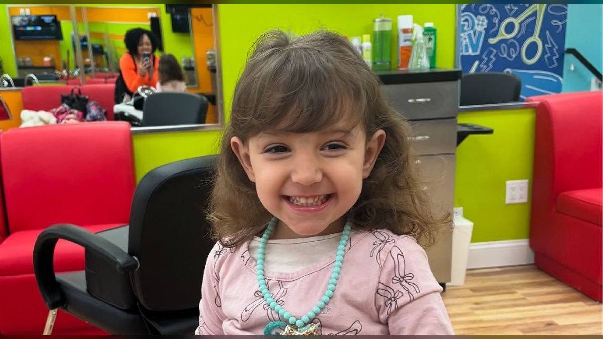 Should I open or buy a Pigtails & Crewcuts franchise in 2027 — figure 4
