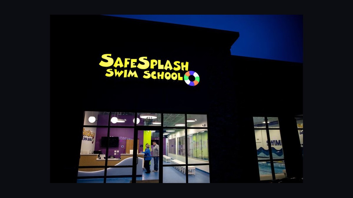 Should I open or buy a SafeSplash Swim School franchise in 2027 — figure 2