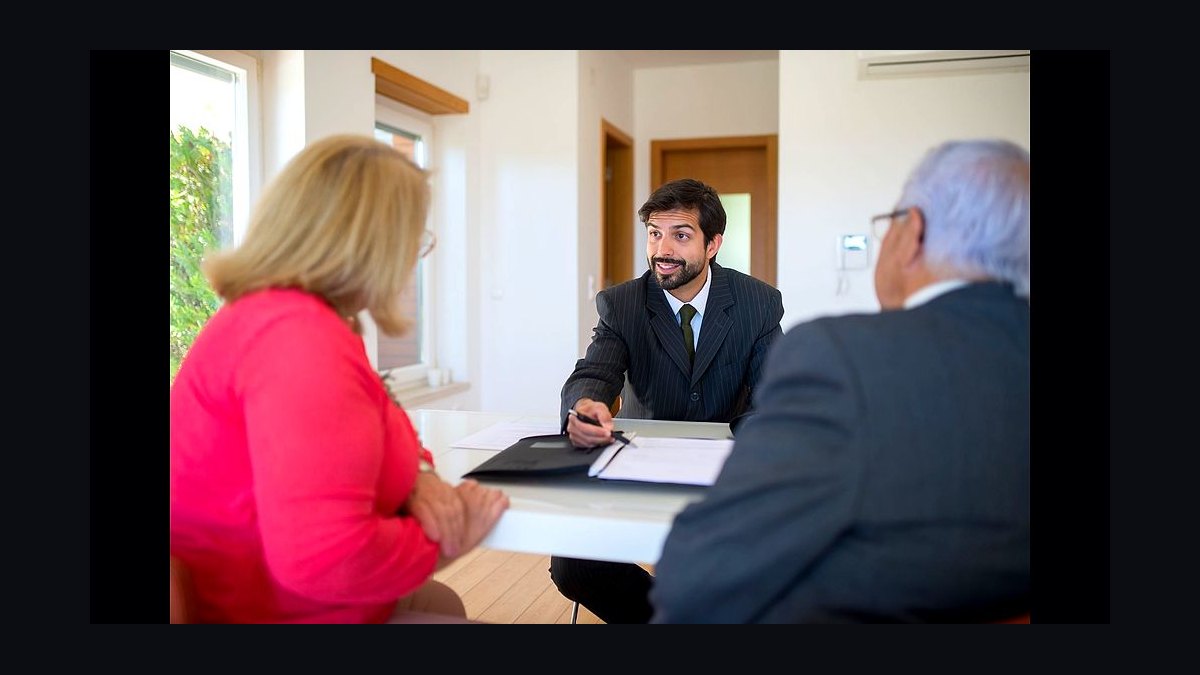 Should I open a real estate brokerage in 2027?
