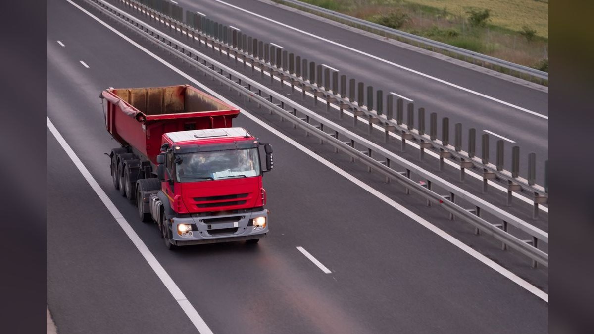 Should I open a trucking company in 2027 — figure 1