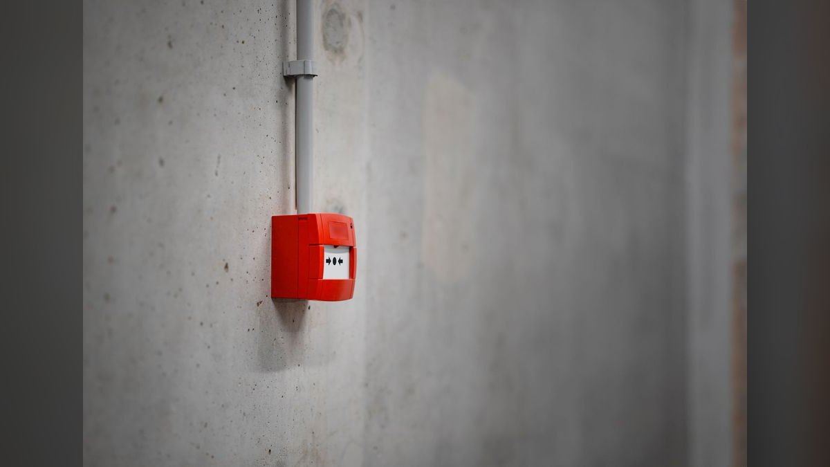 Should I open a security alarm installation business in 2027 — figure 1
