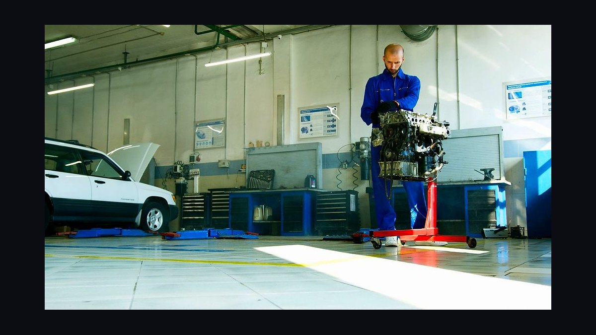 Should I open a independent auto repair shop in 2027?