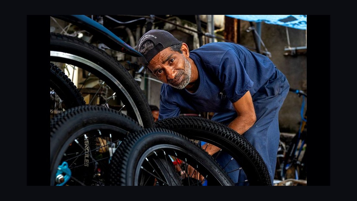 Should I open a independent tire shop in 2027?
