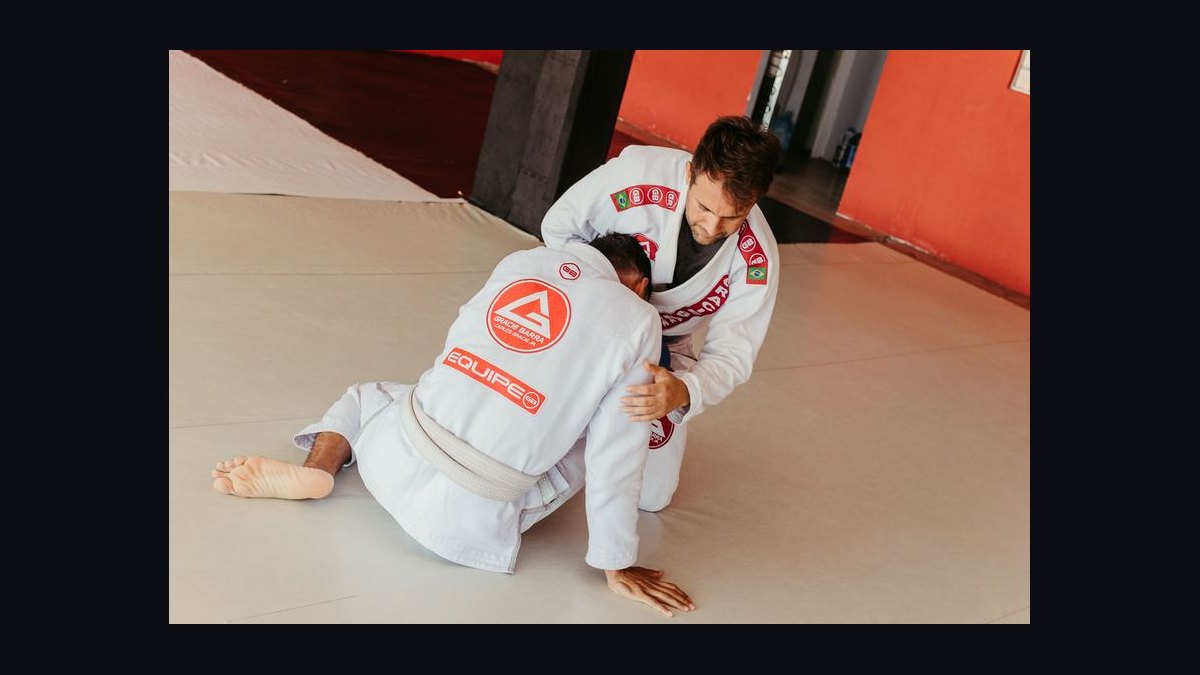Should I open or buy a Gracie Barra Brazilian Jiu-Jitsu franchise in 2027 — figure 2