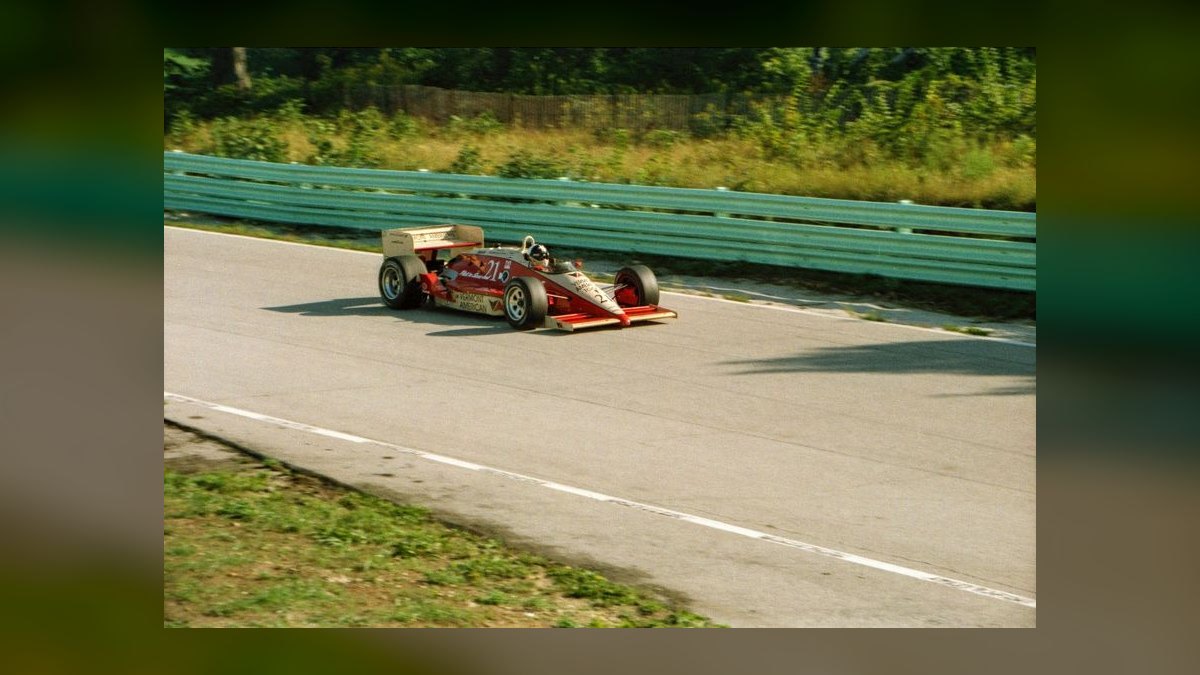 Should I open or buy an Andretti Indoor Karting franchise in 2027 — figure 8