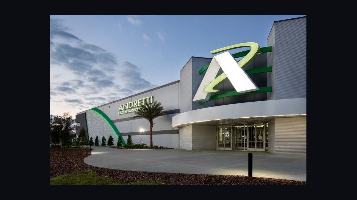 Should I open or buy an Andretti Indoor Karting franchise in 2027?