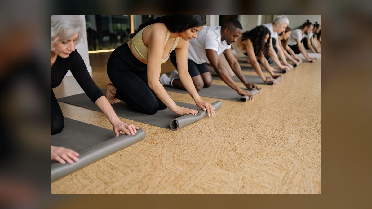 Should I open or buy a CorePower Yoga franchise in 2027 — figure 8