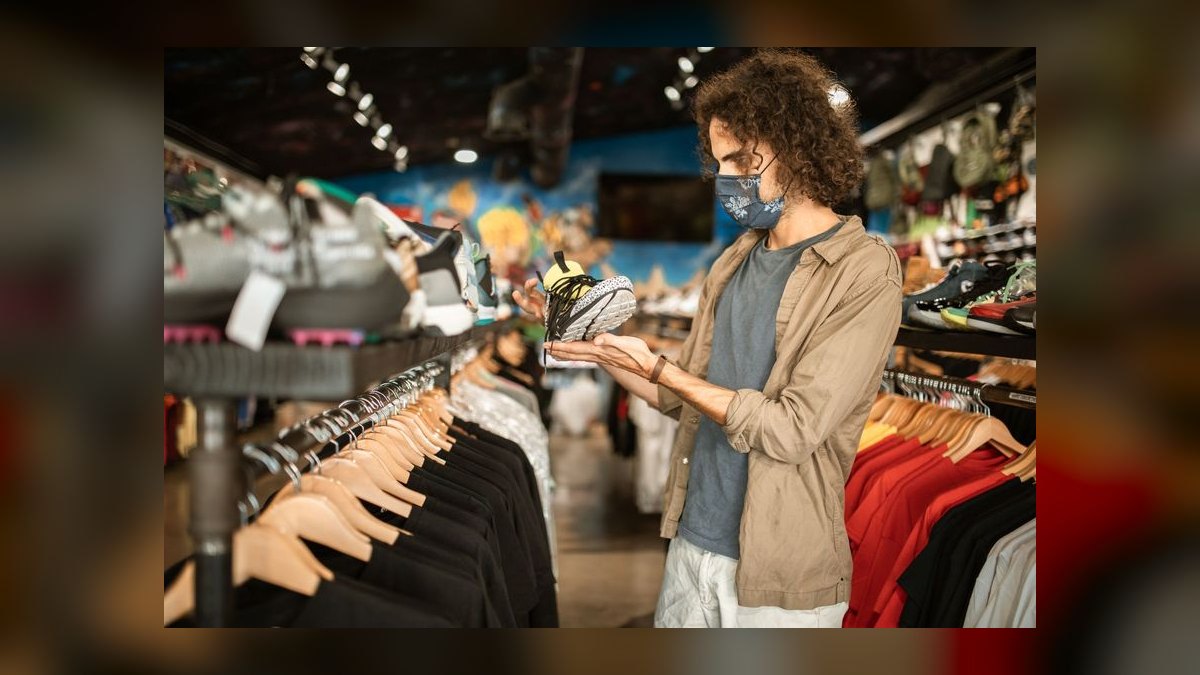 Should I open or buy a Complete Nutrition franchise in 2027 — figure 5
