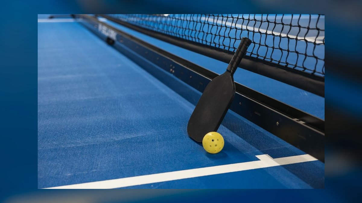 Should I open or buy a Pickleball Kingdom franchise in 2027 — figure 8