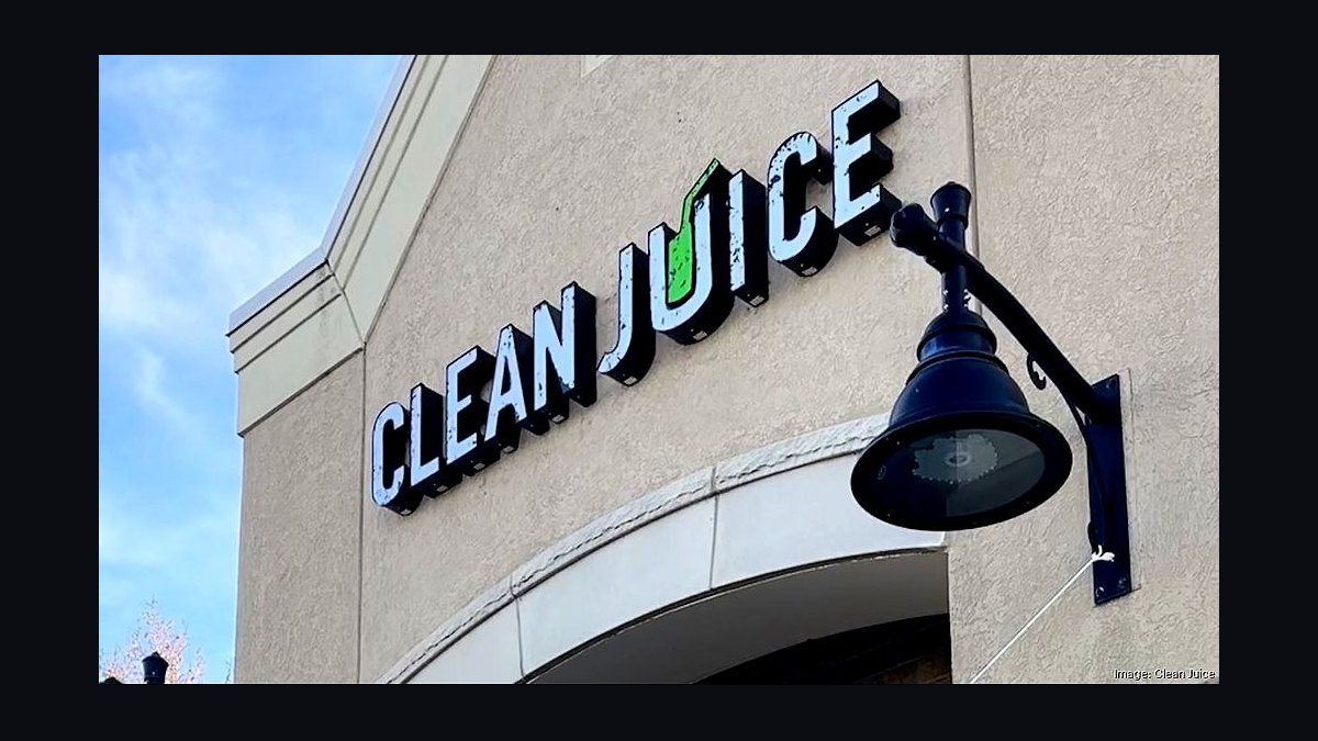 Should I open or buy a Clean Juice franchise in 2027?