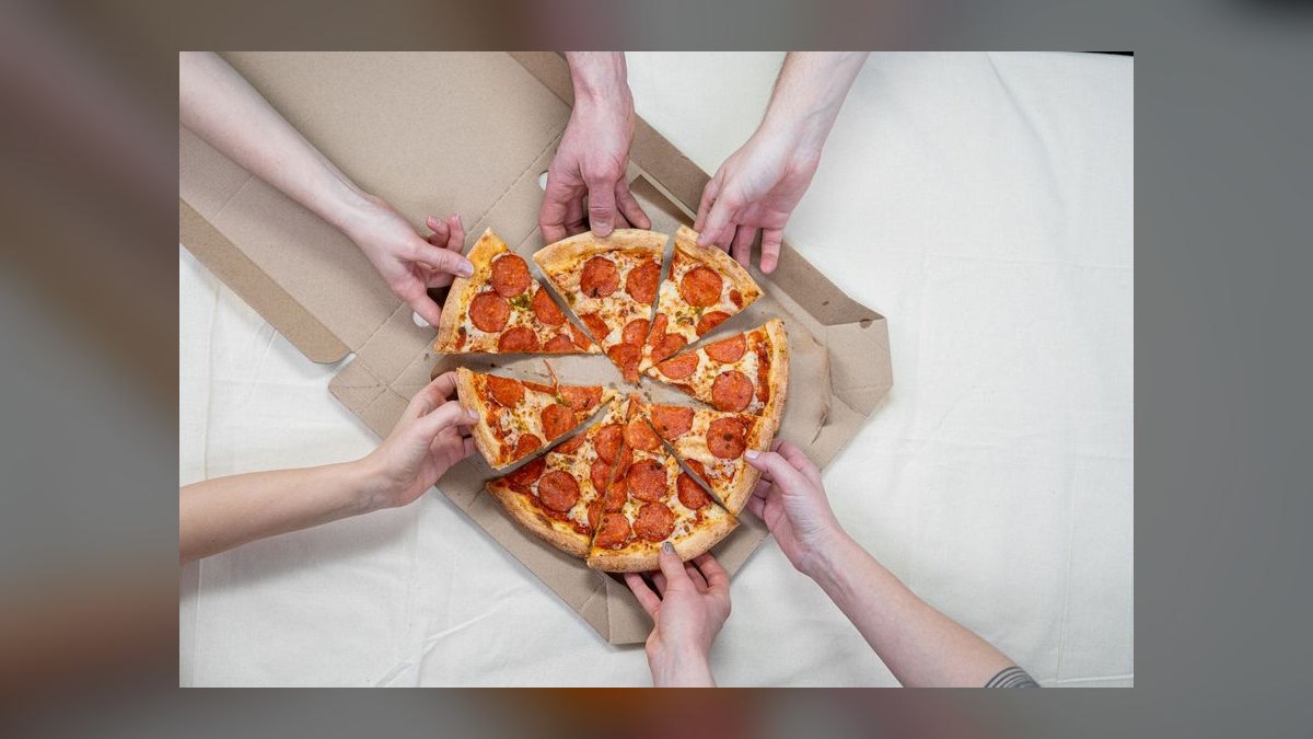 Should I open or buy a Fox’s Pizza Den franchise in 2027 — figure 8