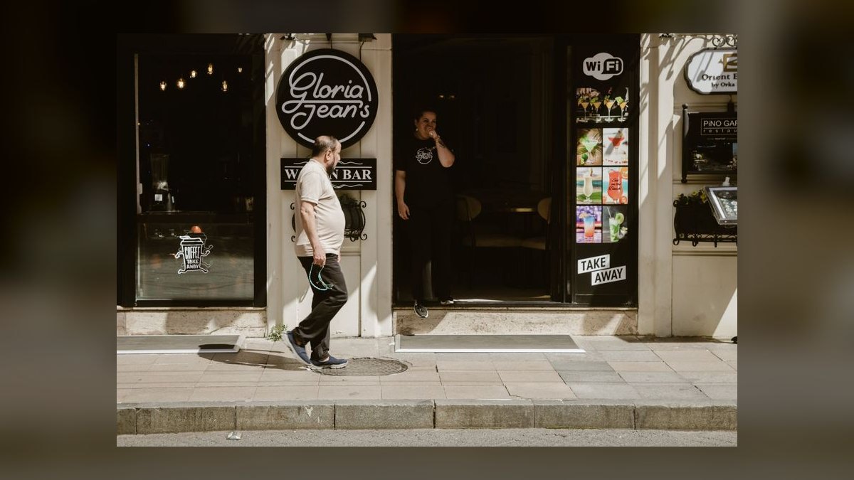 Should I open or buy a Gloria Jean’s Coffees franchise in 2027 — figure 7