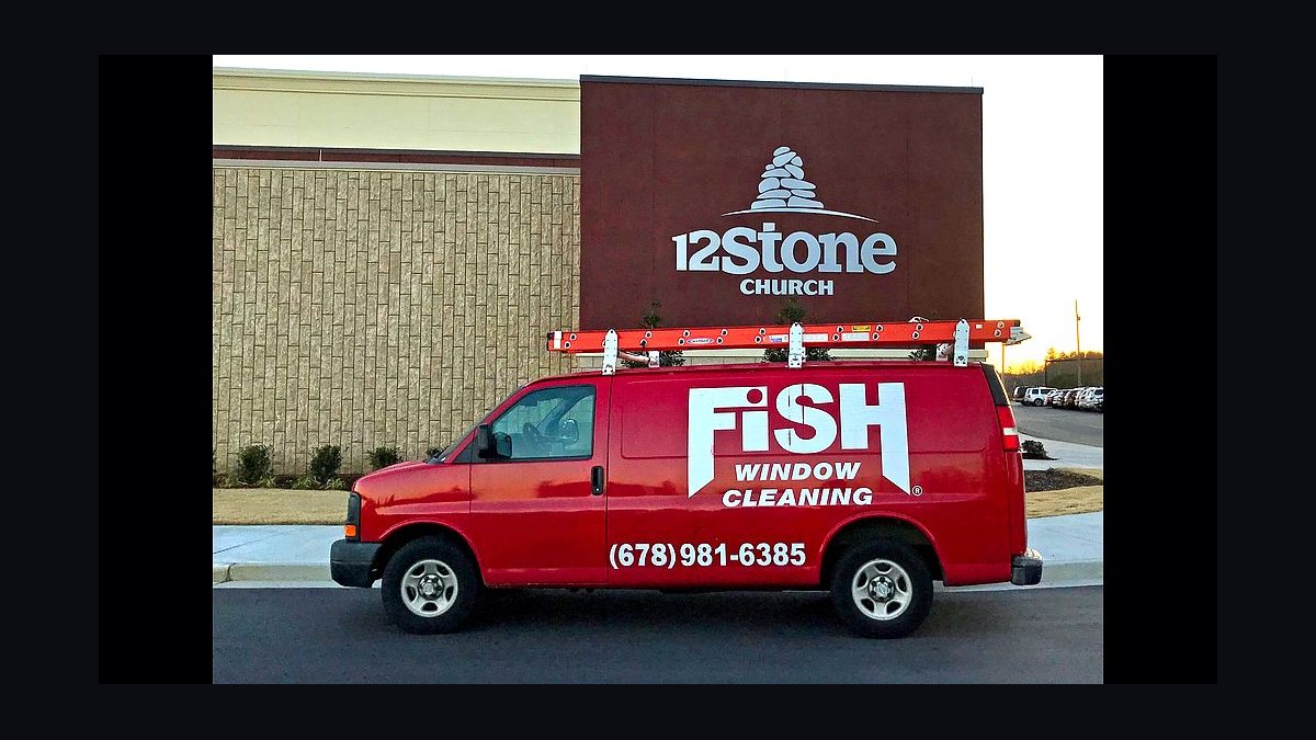 Should I open or buy a Fish Window Cleaning franchise in 2027?