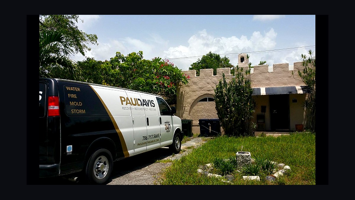 Should I open or buy a Paul Davis Restoration franchise in 2027 — figure 2