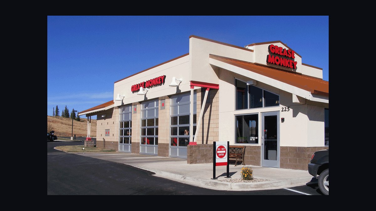 Should I open or buy a Grease Monkey franchise in 2027 — figure 1