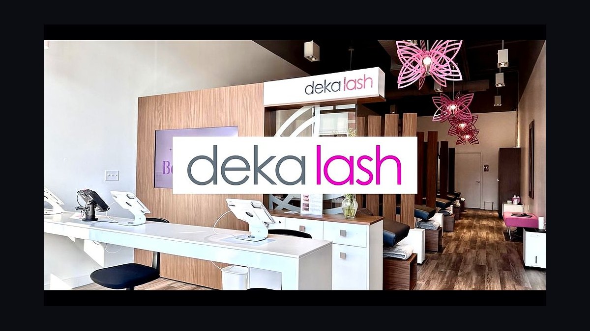 Should I open or buy a Deka Lash franchise in 2027?