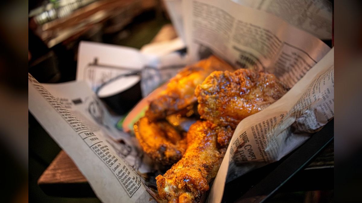 Should I open or buy an Atomic Wings franchise in 2027 — figure 2
