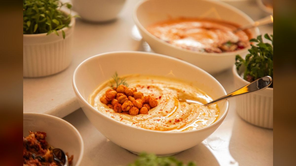 Should I open or buy a Garbanzo Mediterranean Fresh franchise in 2027 — figure 4