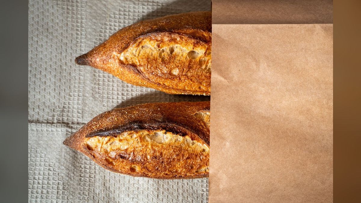 Should I open or buy a Paris Baguette franchise in 2027 — figure 2