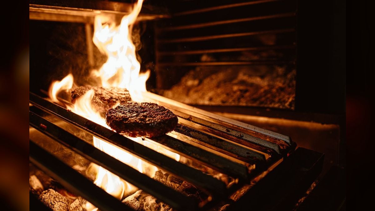 Should I open or buy a City Barbeque franchise in 2027 — figure 1