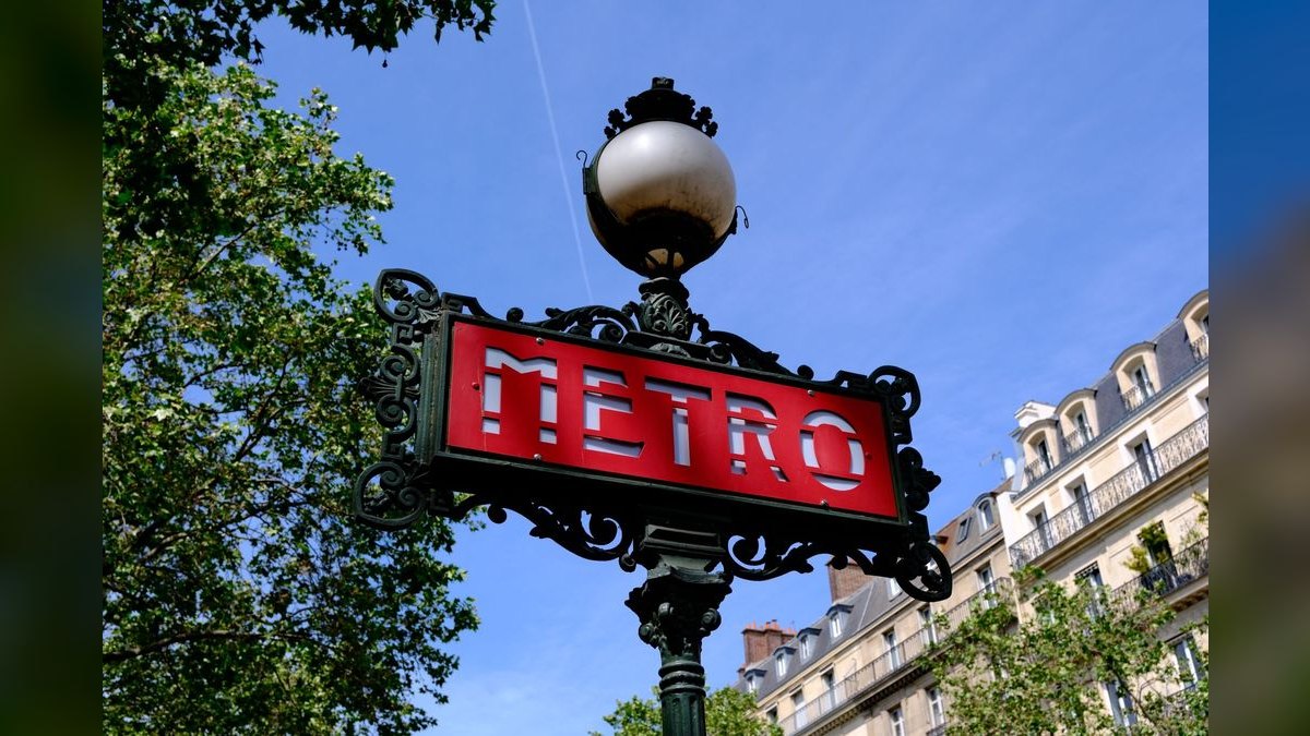 Should I open or buy a Metro Diner franchise in 2027 — figure 5