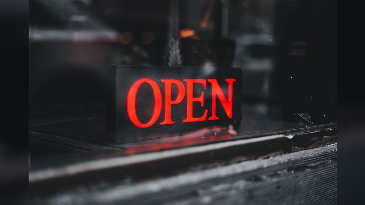 Should I open or buy a Sweathouz franchise in 2027 — figure 1