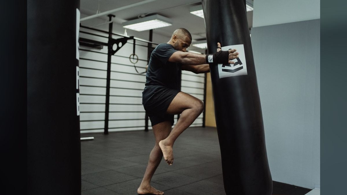 Should I open or buy a CKO Kickboxing franchise in 2027 — figure 1