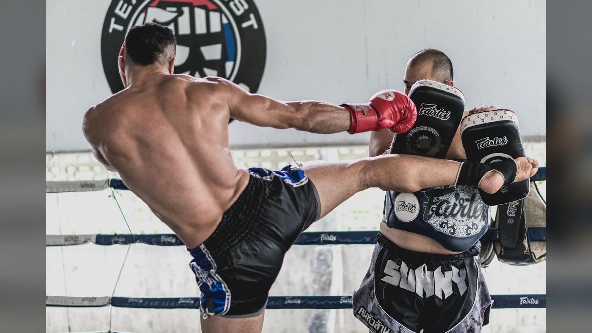 Should I open or buy a CKO Kickboxing franchise in 2027 — figure 2