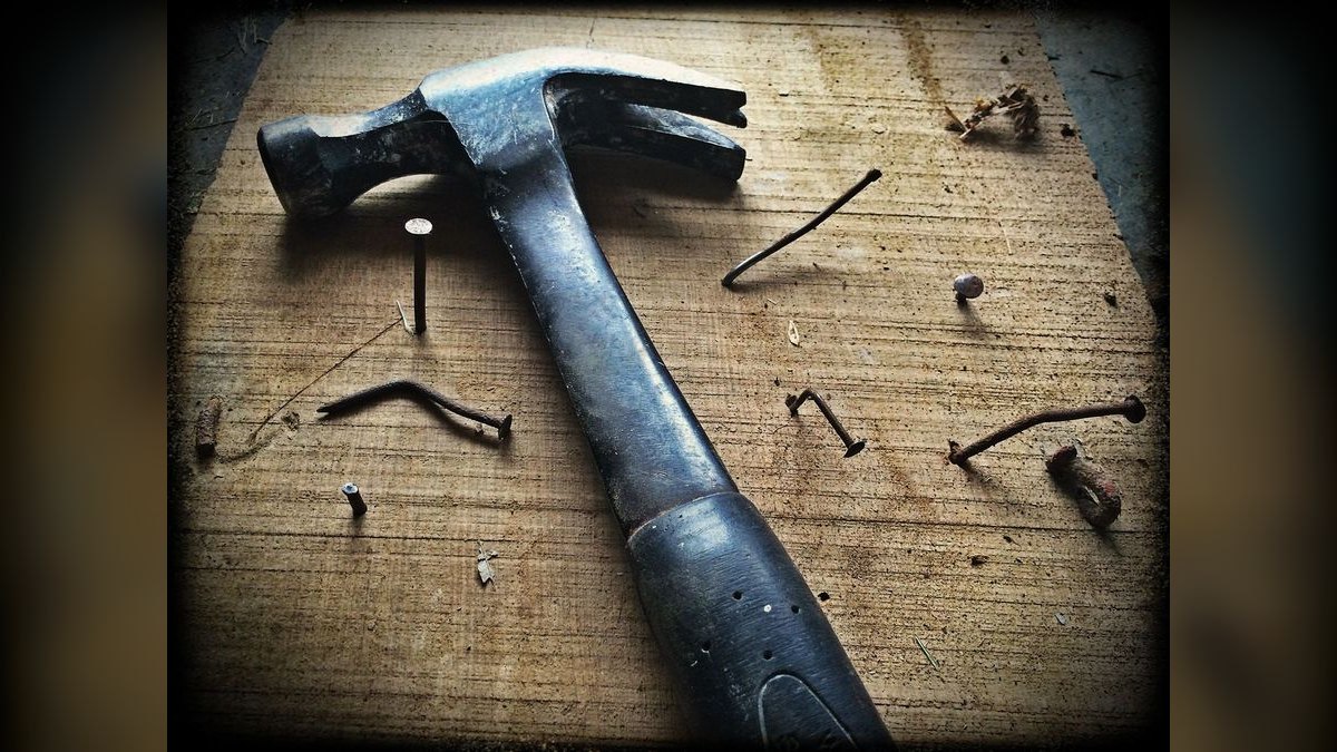Should I open or buy a Hammer & Nails franchise in 2027 — figure 4