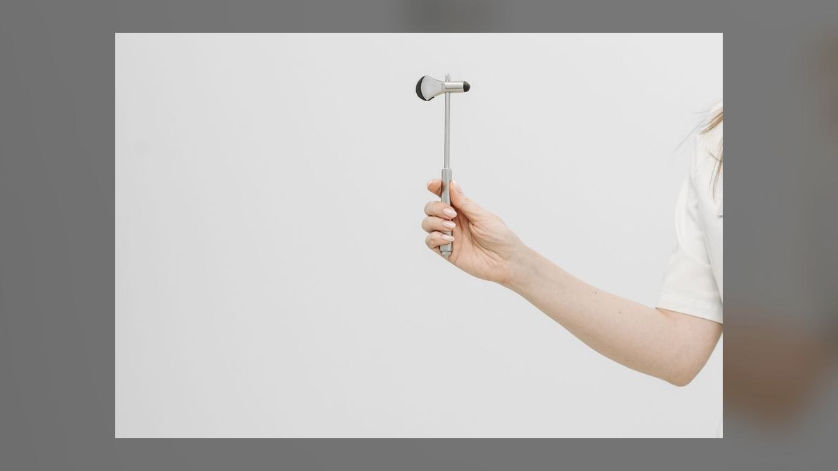 Should I open or buy a Hammer & Nails franchise in 2027 — figure 9