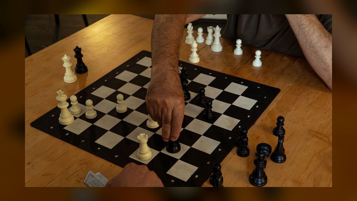 Should I open or buy a You Move Me franchise in 2027 — figure 8