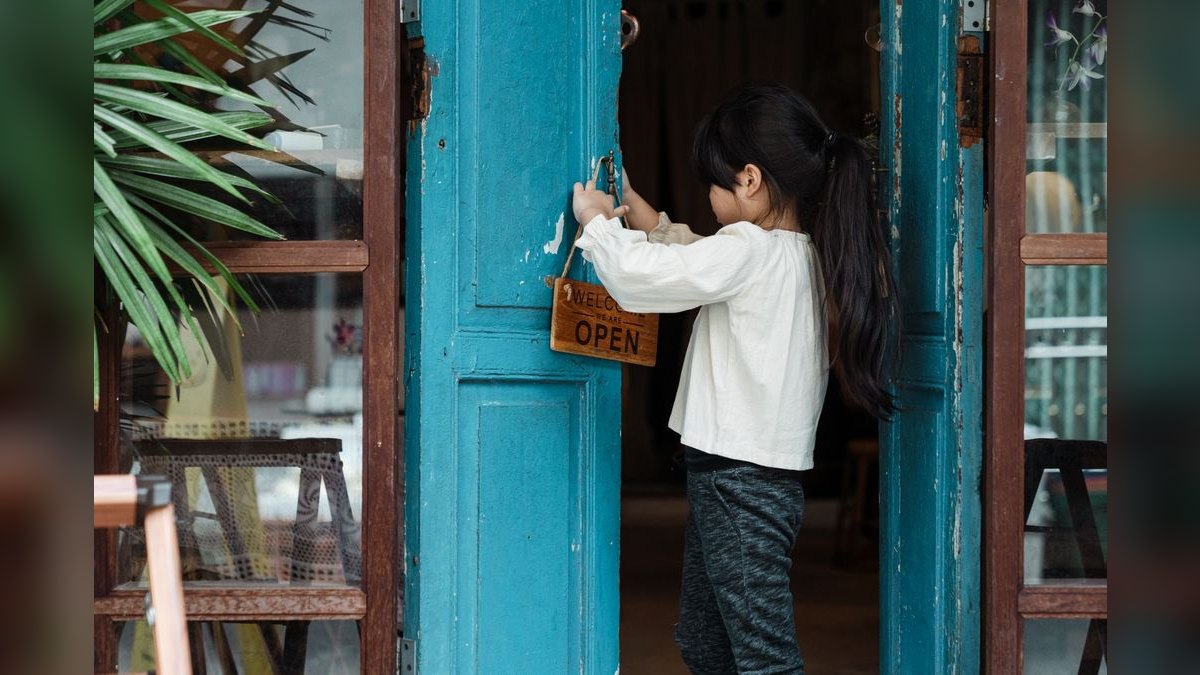 Should I open or buy a Kiddie Academy franchise in 2027 — figure 1
