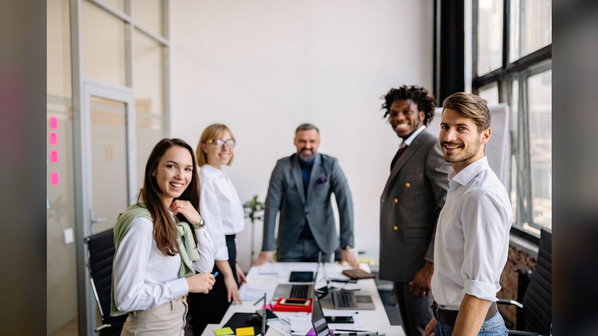 Should I open or buy a Lightbridge Academy franchise in 2027 — figure 3