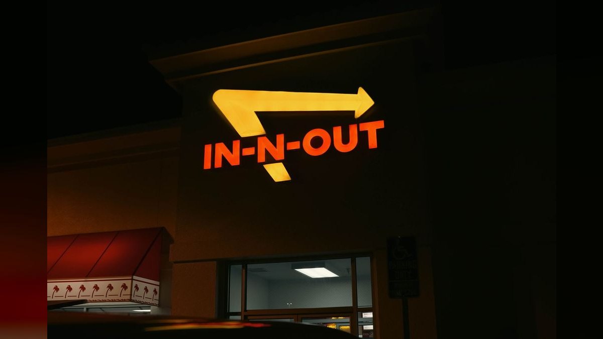 Should I open or buy a Wow Bao franchise in 2027 — figure 4