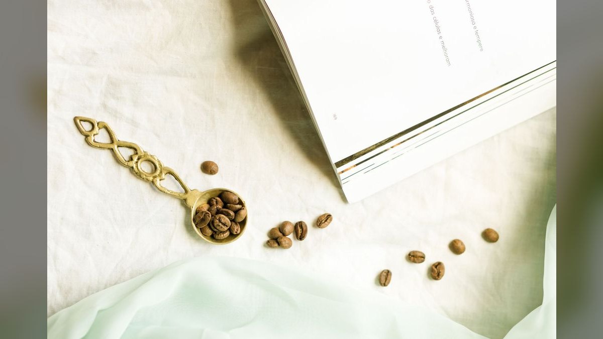 Should I open or buy a The Coffee Bean & Tea Leaf franchise in 2027 — figure 1