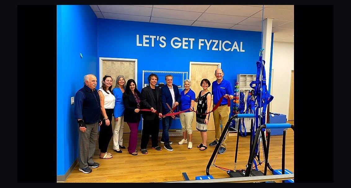 Should I open or buy a FYZICAL Therapy & Balance Centers franchise in 2027?